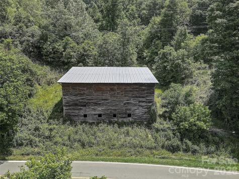 1820 Grapevine Road Marshall NC 28753