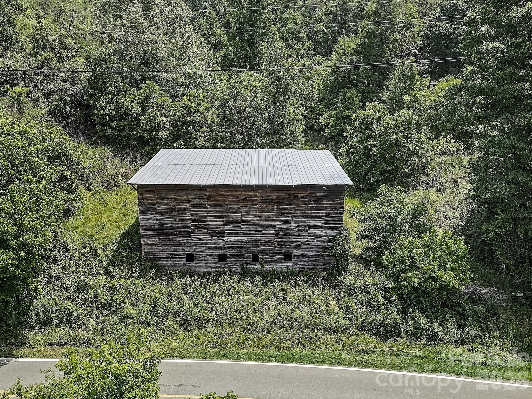 1820 Grapevine Road Marshall NC 28753