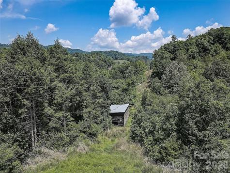 1820 Grapevine Road Marshall NC 28753