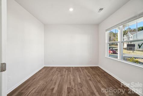 834 Adelston Lane Asheville NC 28804