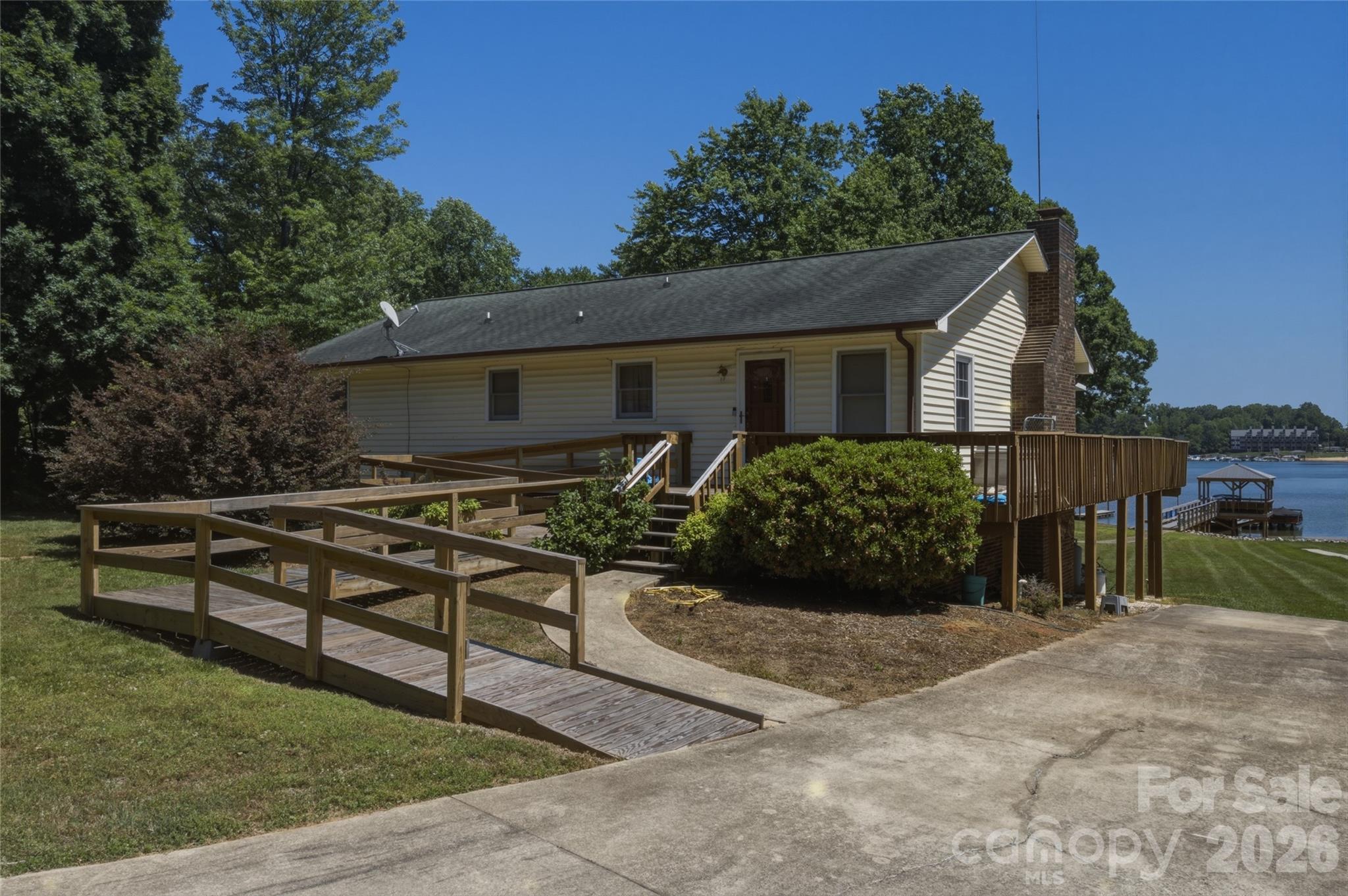 8226 Normandy Road Denver NC 28037