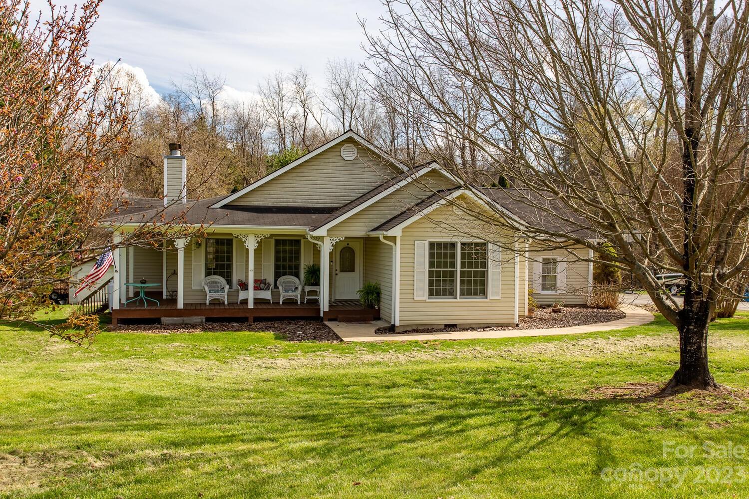105 Meadow Run Asheville NC 28806