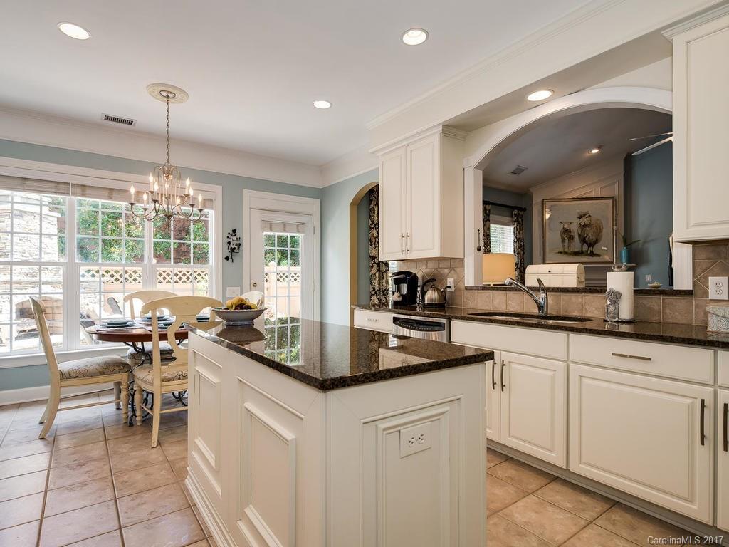 11532 Corliss Avenue Charlotte NC 28277