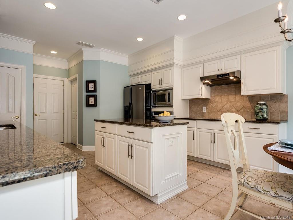 11532 Corliss Avenue Charlotte NC 28277