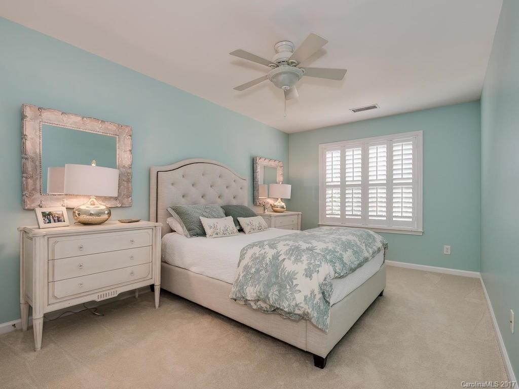 11532 Corliss Avenue Charlotte NC 28277