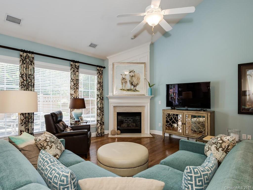 11532 Corliss Avenue Charlotte NC 28277