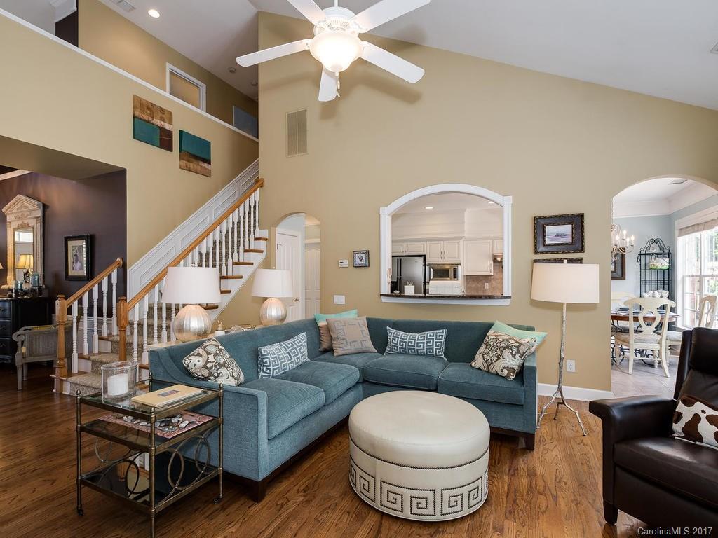 11532 Corliss Avenue Charlotte NC 28277