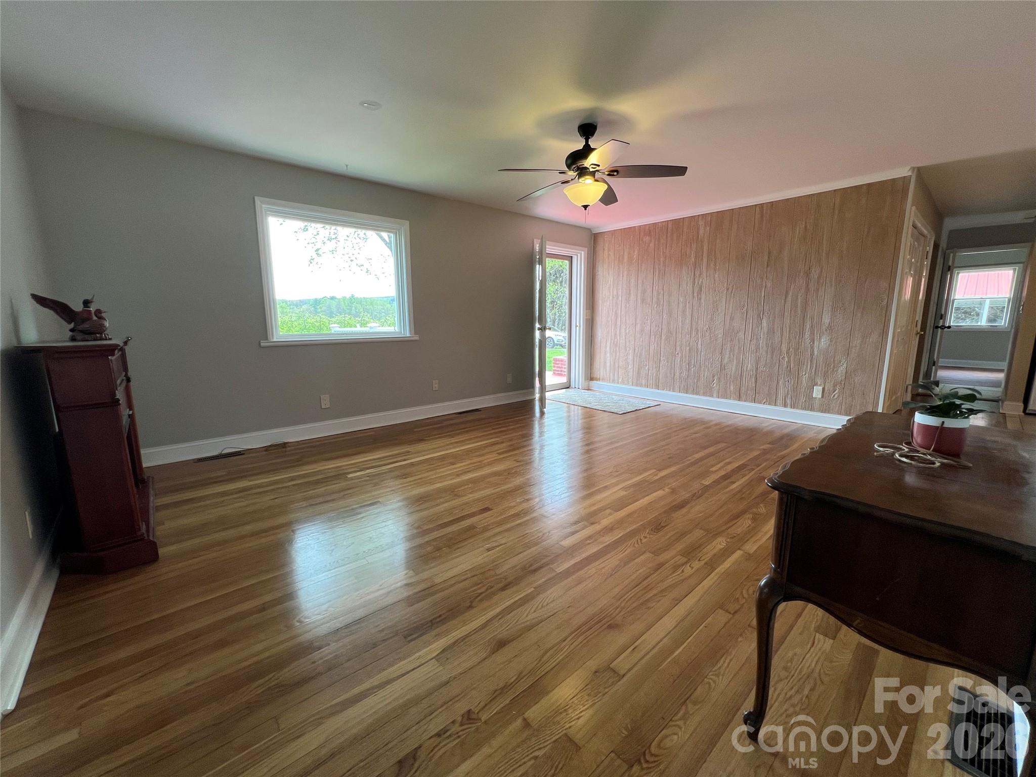 93 Laycock Road Hendersonville NC 28792