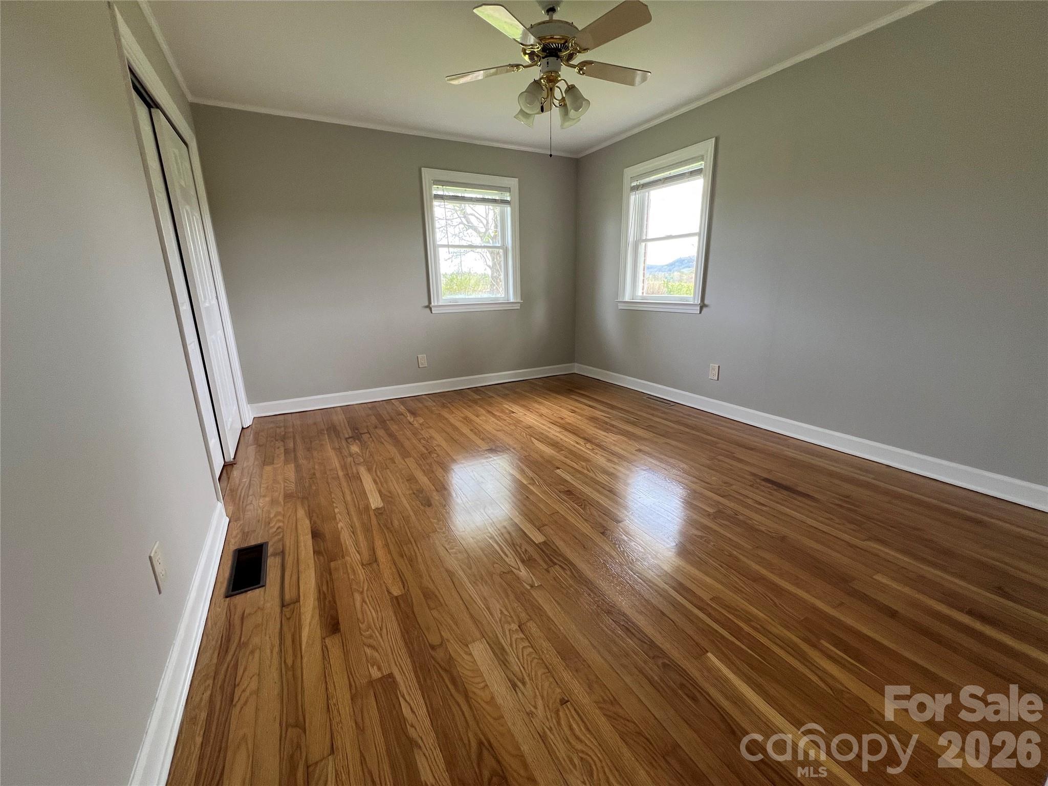 93 Laycock Road Hendersonville NC 28792