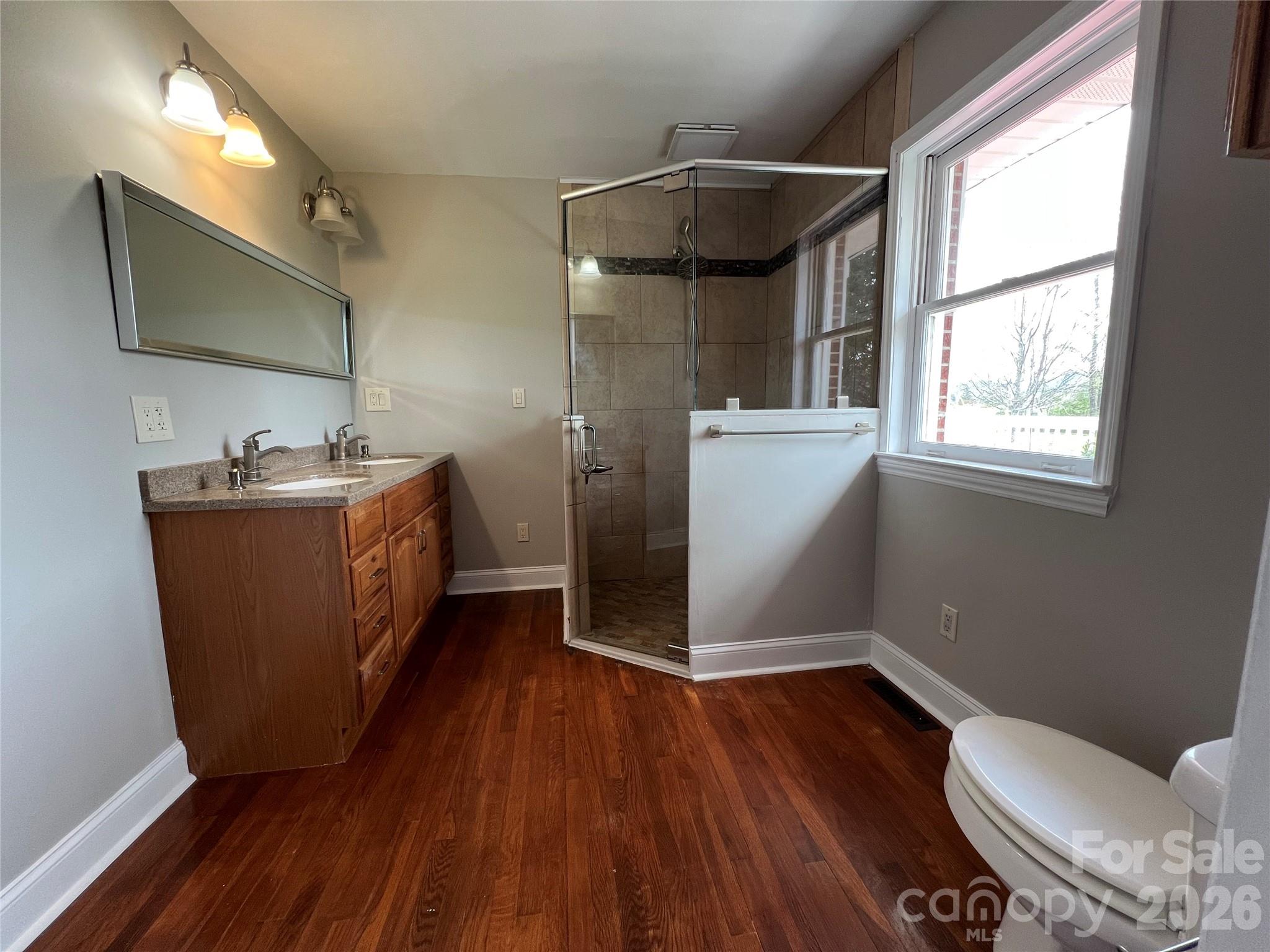 93 Laycock Road Hendersonville NC 28792