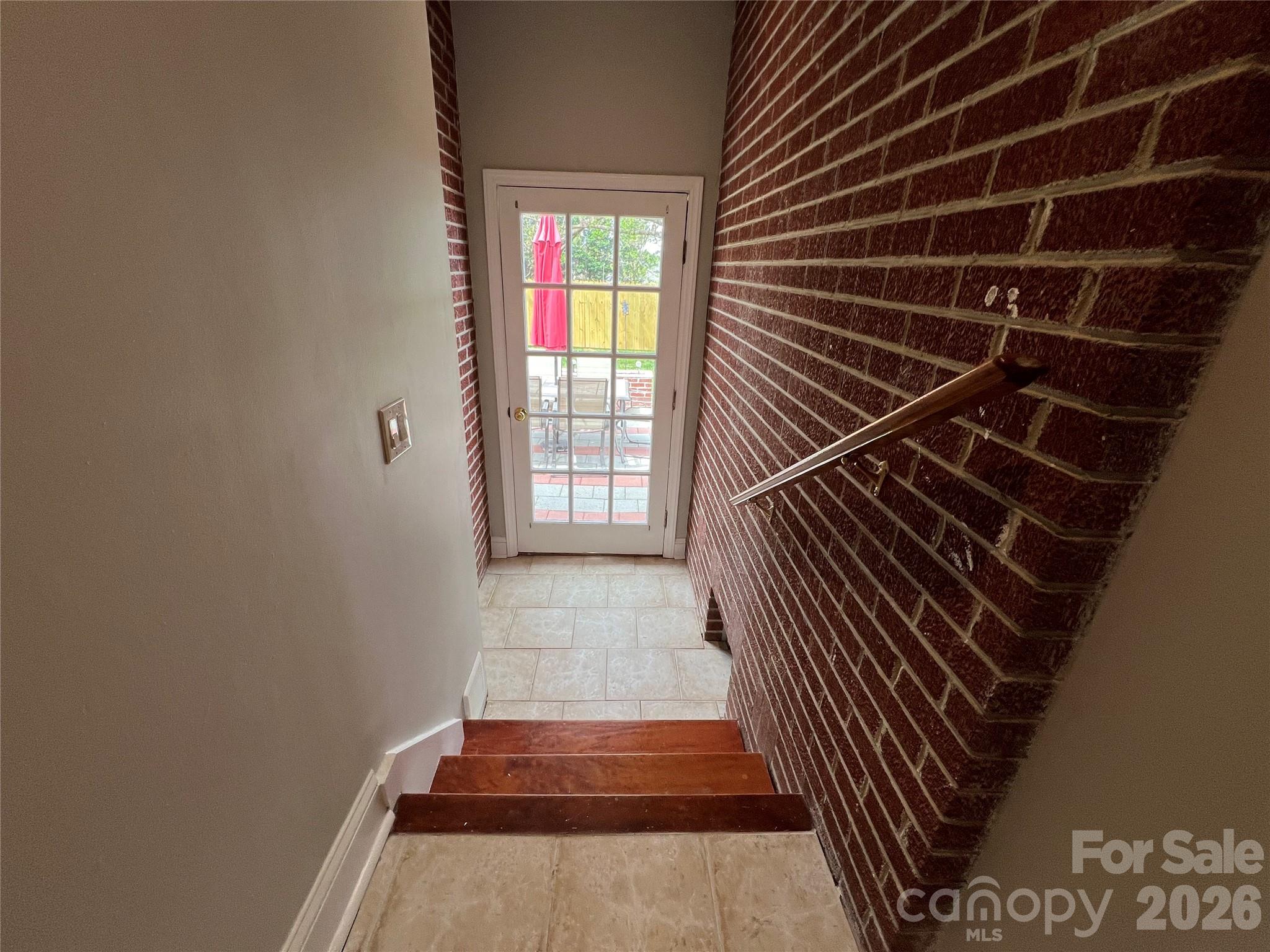 93 Laycock Road Hendersonville NC 28792