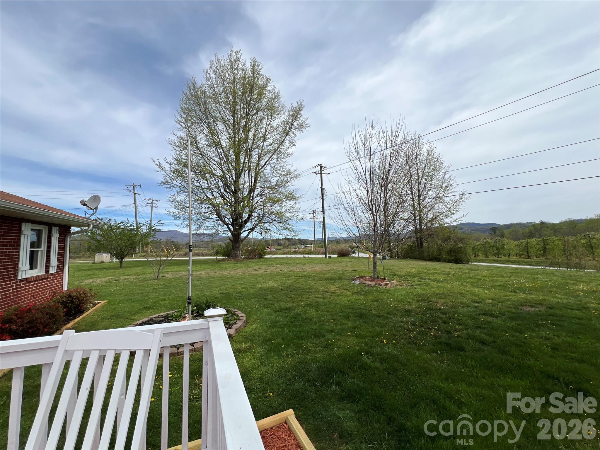 93 Laycock Road Hendersonville NC 28792