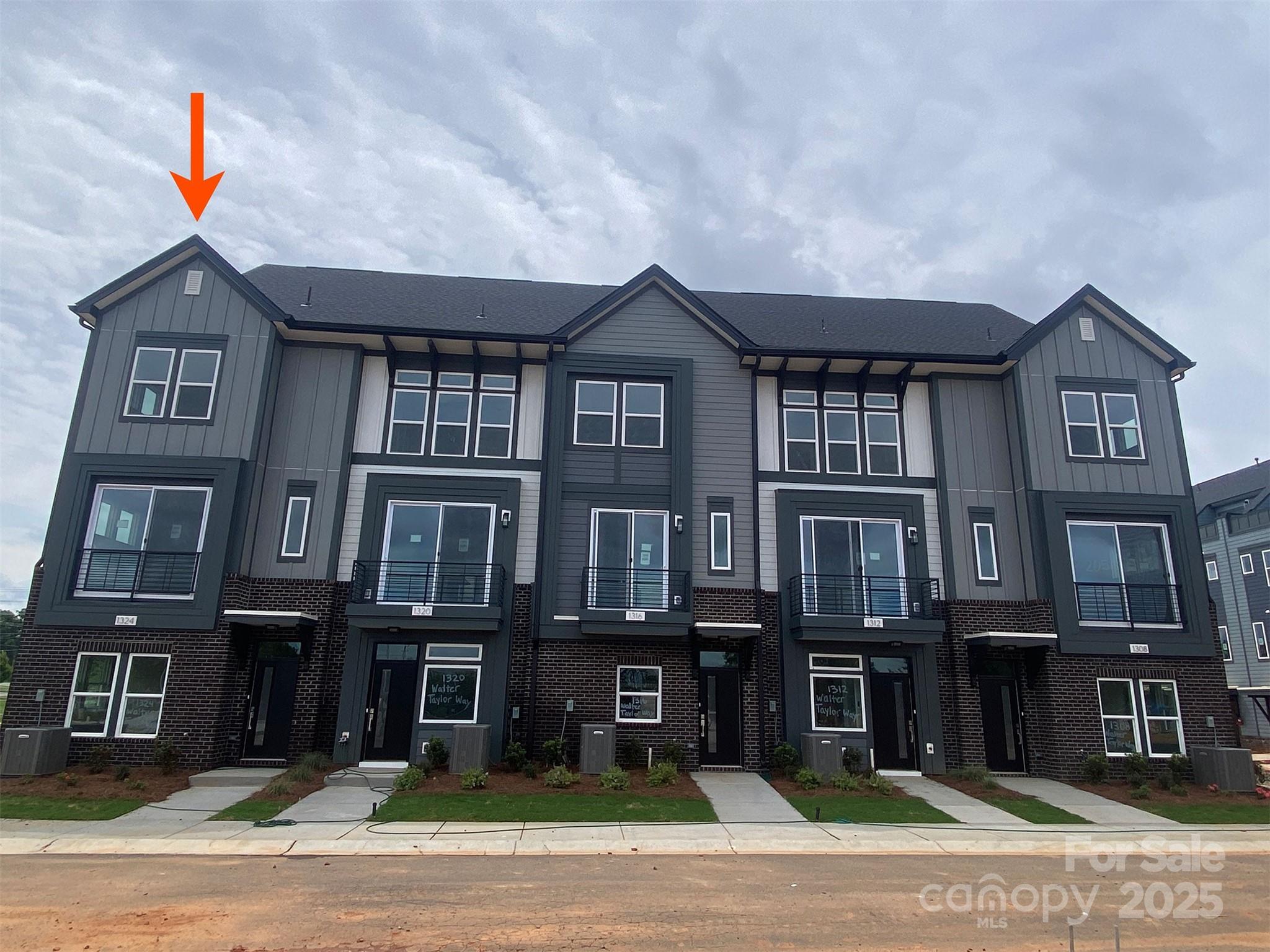 1324 Walter Taylor Way Charlotte NC 28206