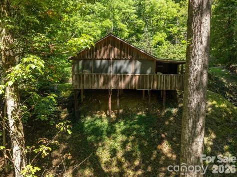 347 Blackberry Inn Road Weaverville NC 28787