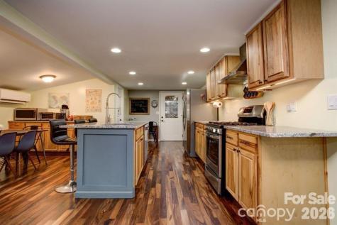 347 Blackberry Inn Road Weaverville NC 28787