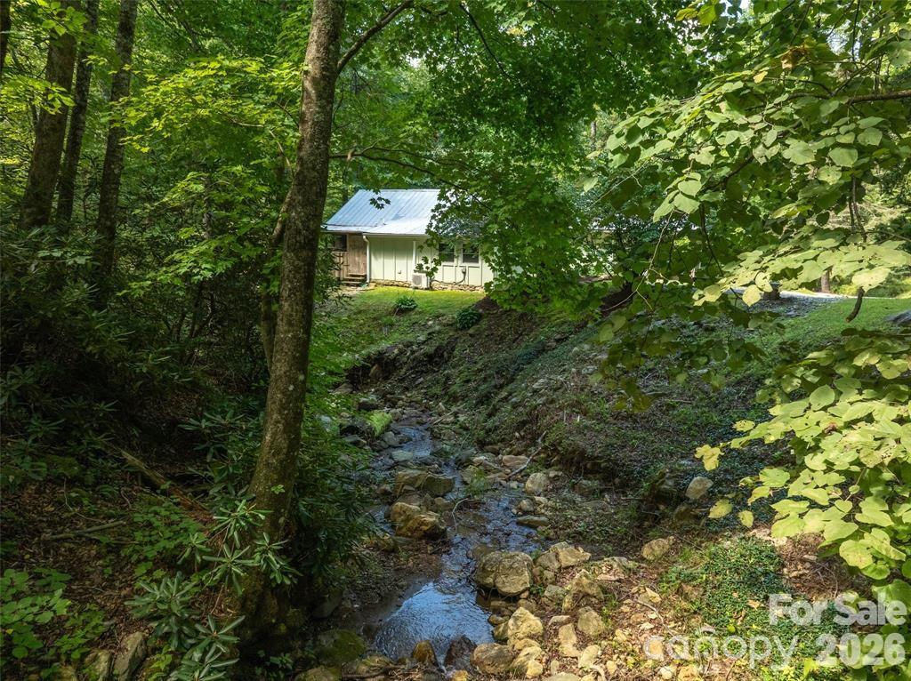 347 Blackberry Inn Road Weaverville NC 28787