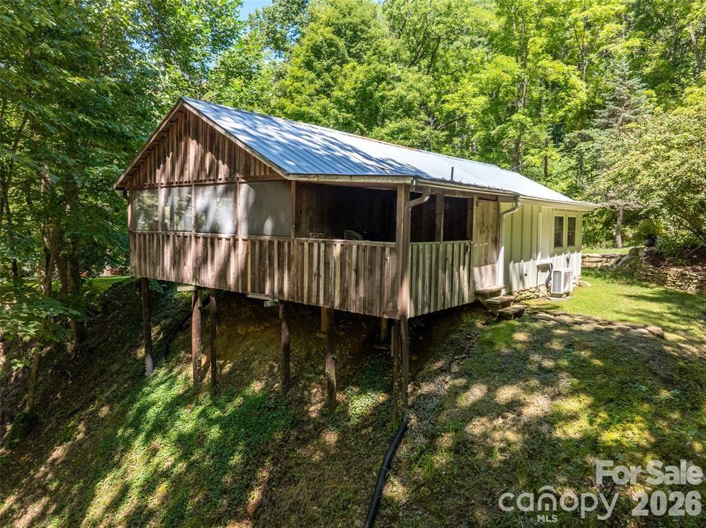 347 Blackberry Inn Road Weaverville NC 28787