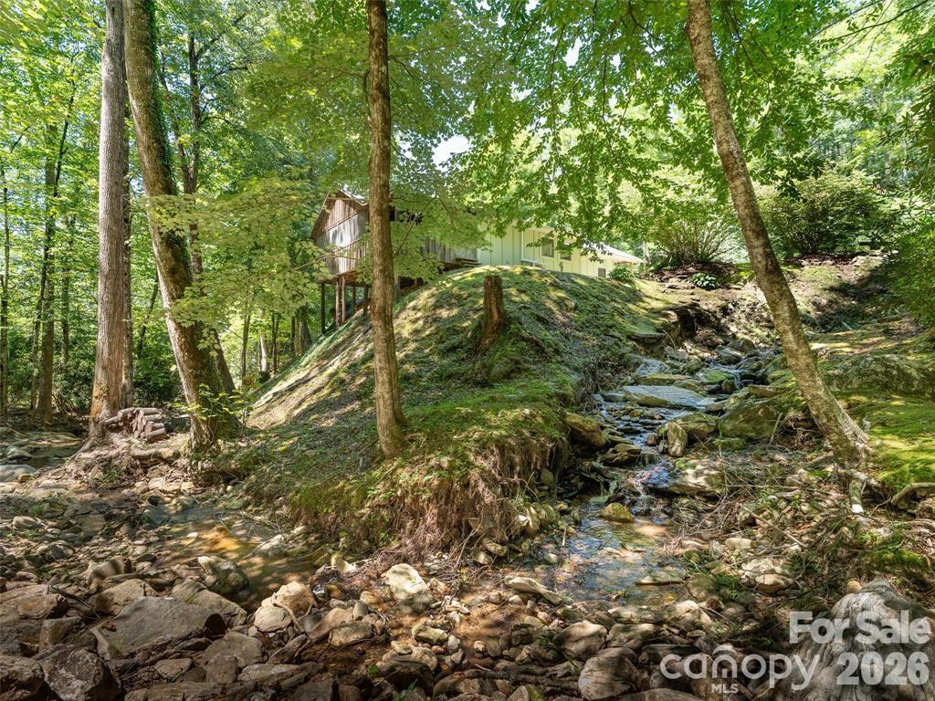347 Blackberry Inn Road Weaverville NC 28787