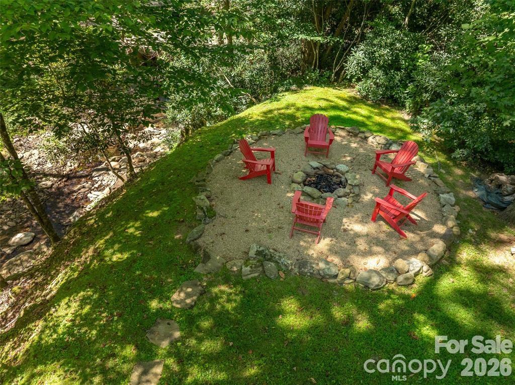 347 Blackberry Inn Road Weaverville NC 28787