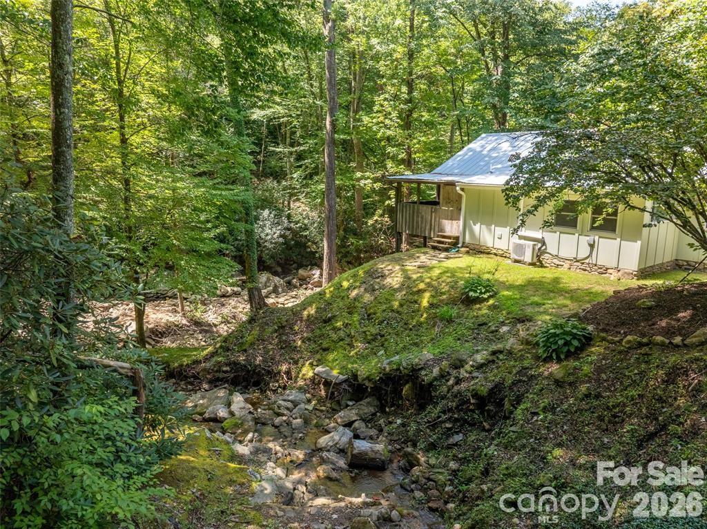 347 Blackberry Inn Road Weaverville NC 28787