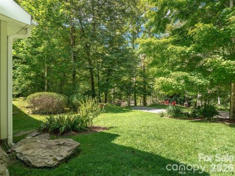 347 Blackberry Inn Road Weaverville NC 28787