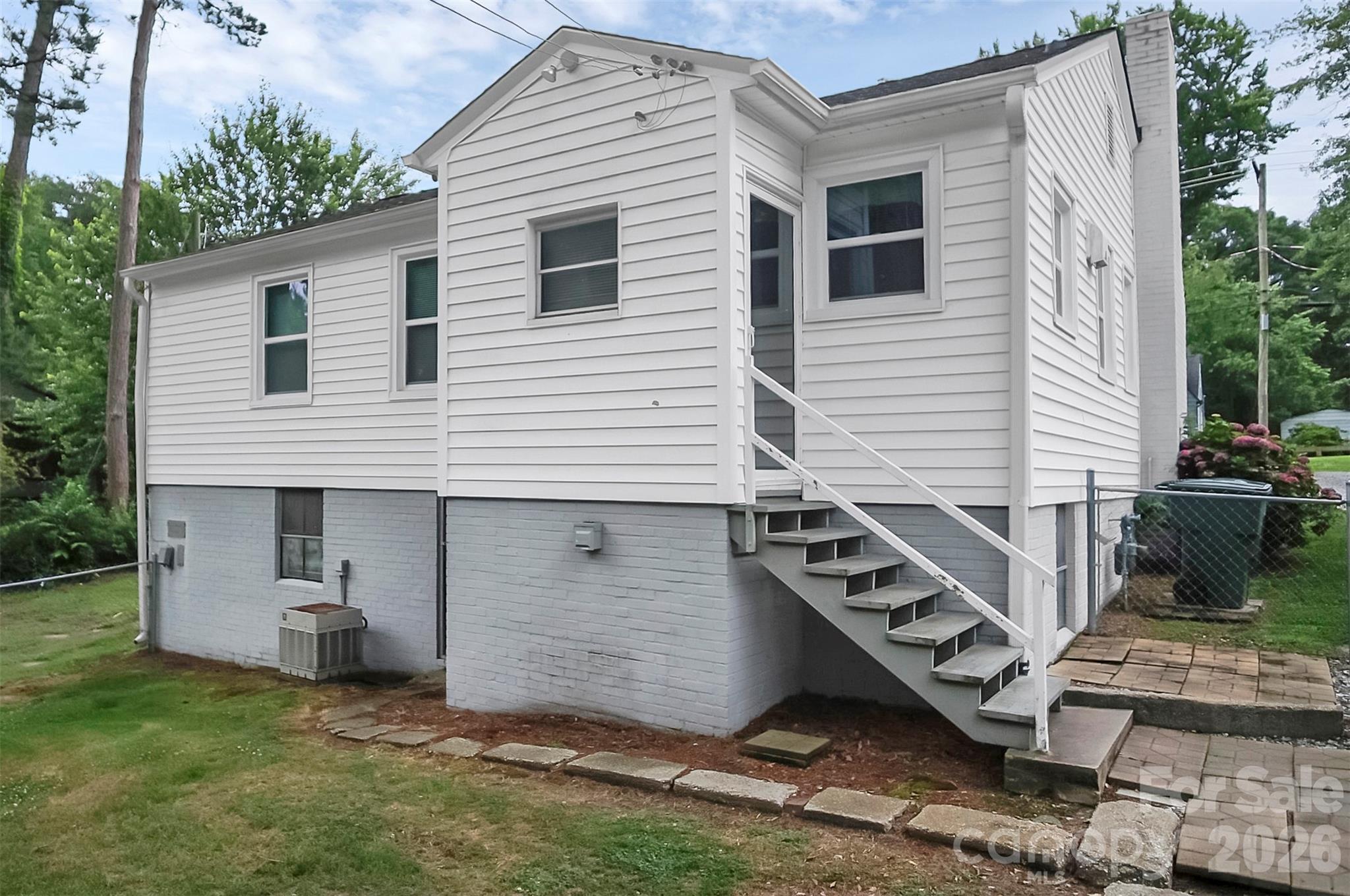 2108 Twin Avenue Gastonia NC 28052