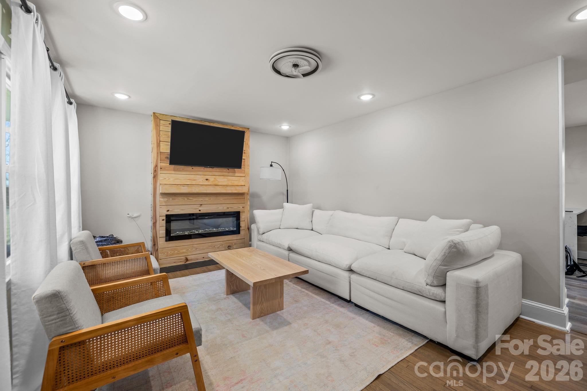 1036 Cutler Place Charlotte NC 28205