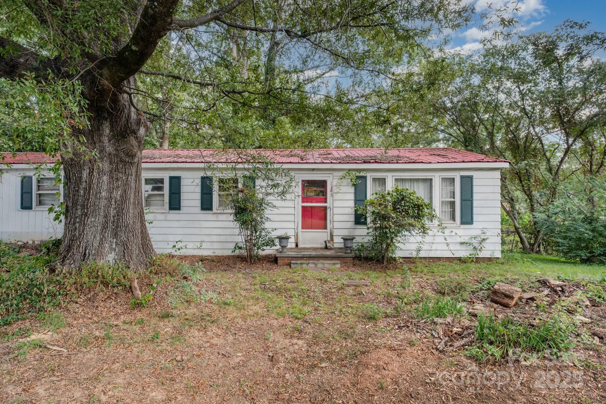 1345 28th Street SW Hickory NC 28602