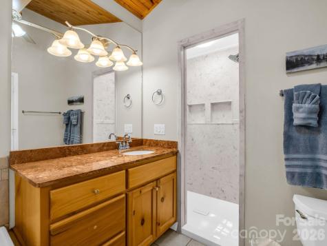 165 Dream Road Hendersonville NC 28792