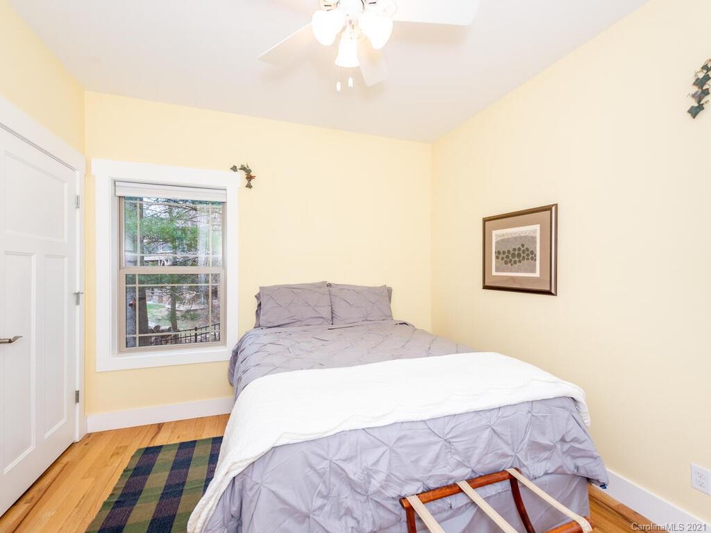 4 Carvers Creek Drive Asheville NC 28806