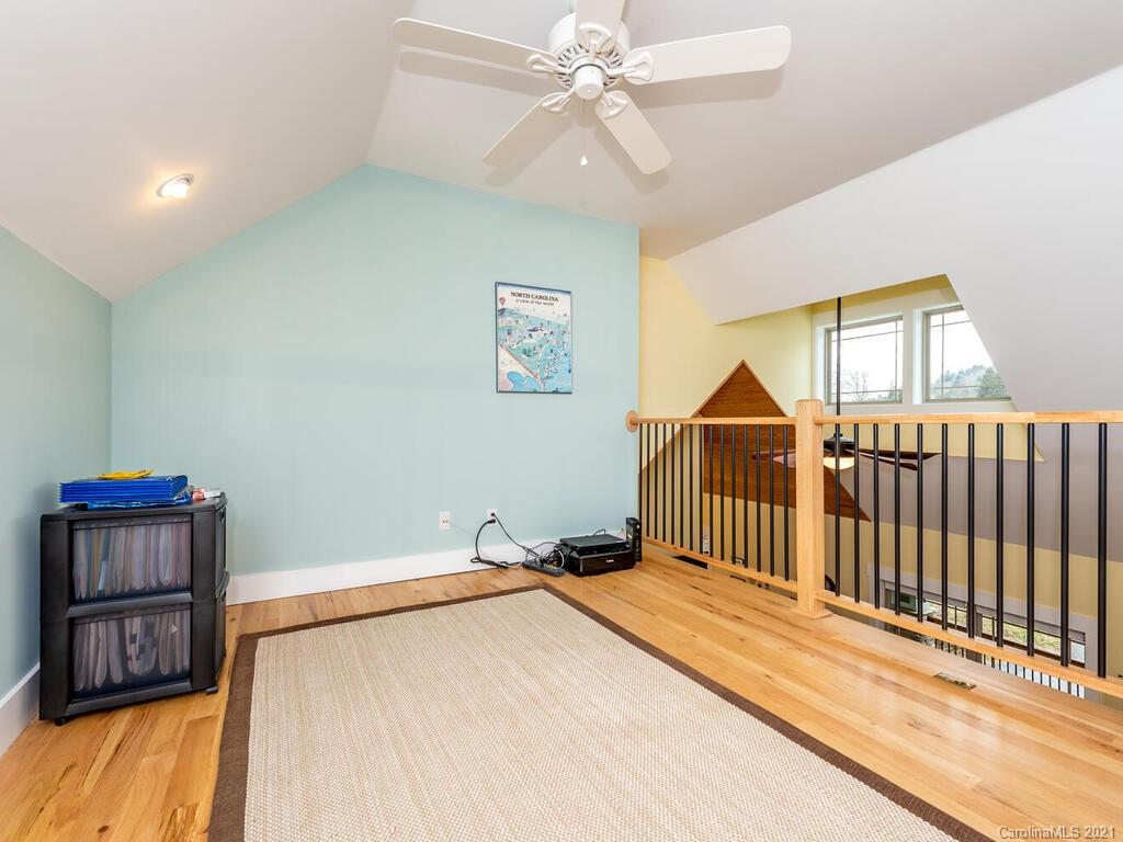 4 Carvers Creek Drive Asheville NC 28806