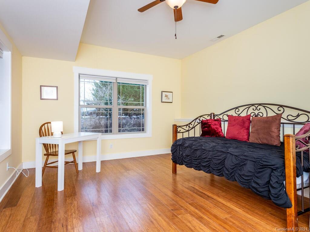 4 Carvers Creek Drive Asheville NC 28806