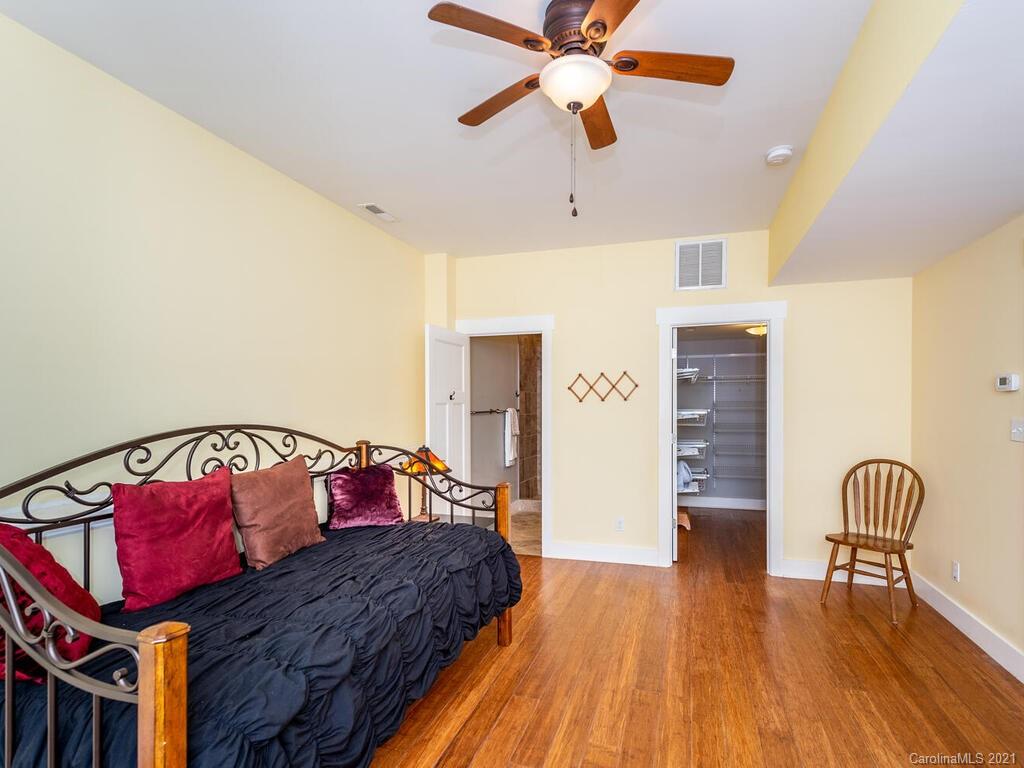 4 Carvers Creek Drive Asheville NC 28806