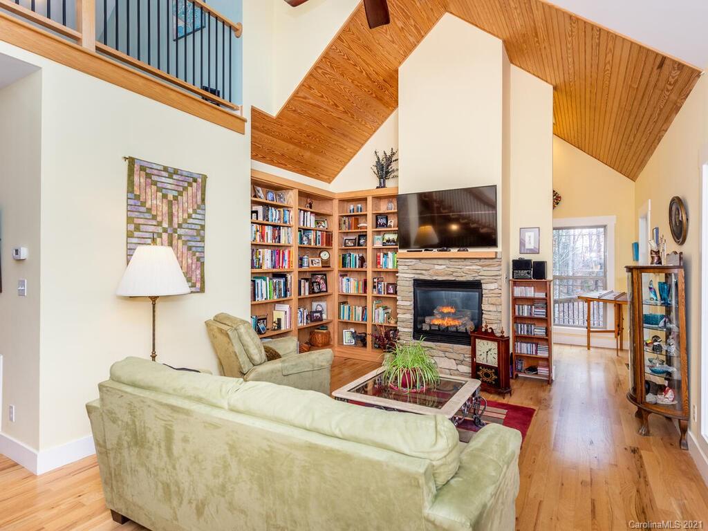 4 Carvers Creek Drive Asheville NC 28806