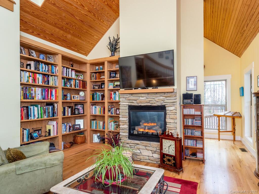 4 Carvers Creek Drive Asheville NC 28806