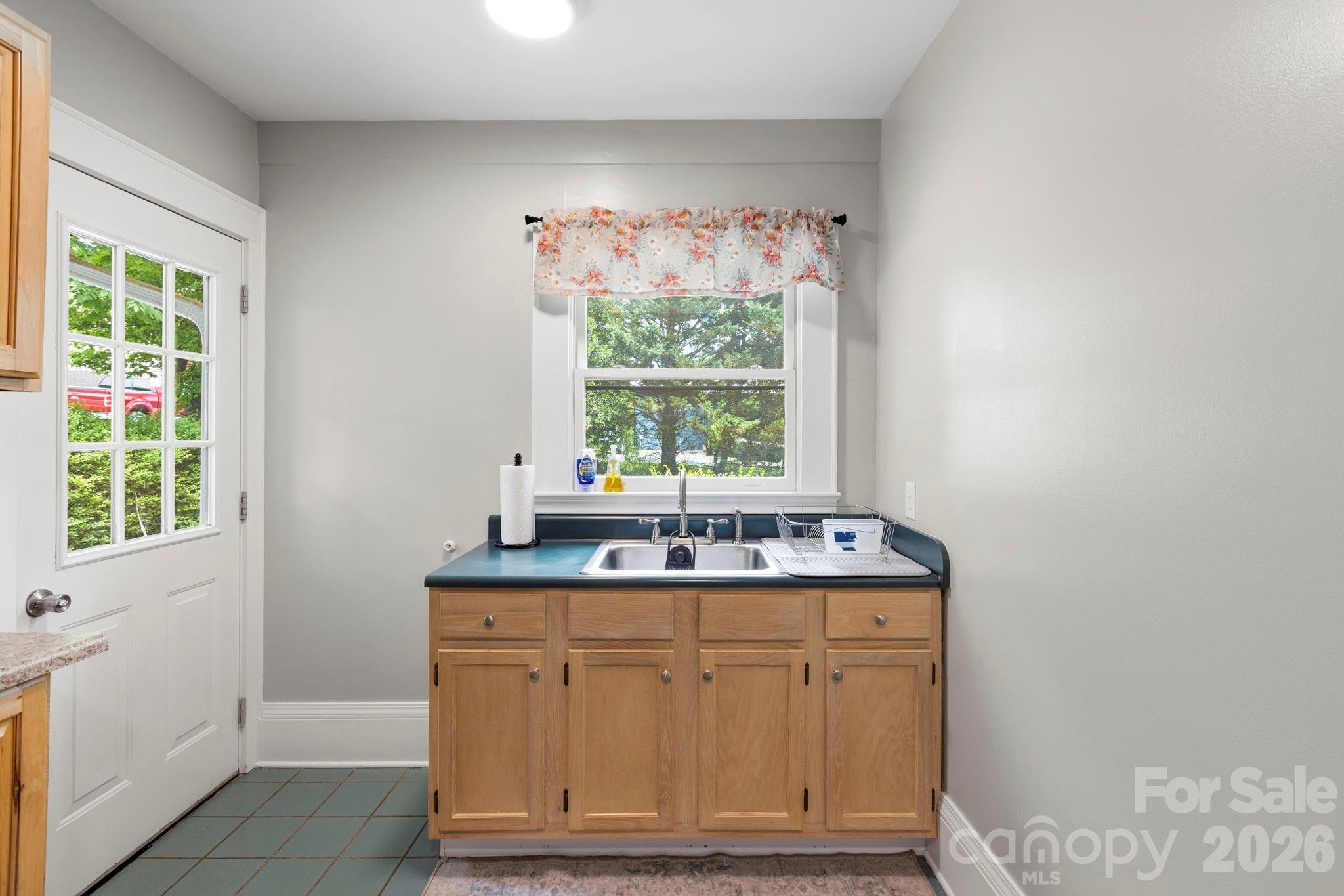 662 Biltmore Avenue Asheville NC 28803