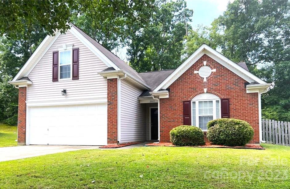 2803 Granstark Court Charlotte NC 28216