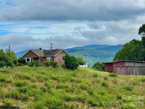 580 Russ Norris Heaton Road Elk Park NC 28622