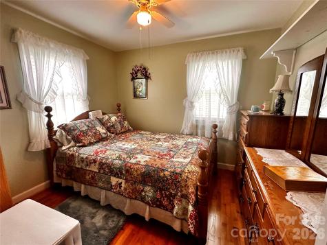 580 Russ Norris Heaton Road Elk Park NC 28622
