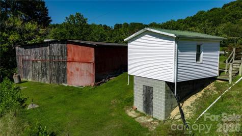 580 Russ Norris Heaton Road Elk Park NC 28622