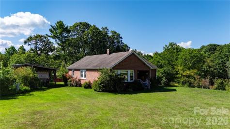 580 Russ Norris Heaton Road Elk Park NC 28622