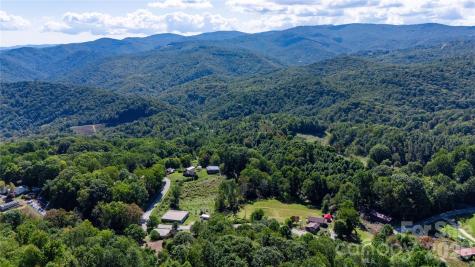 580 Russ Norris Heaton Road Elk Park NC 28622