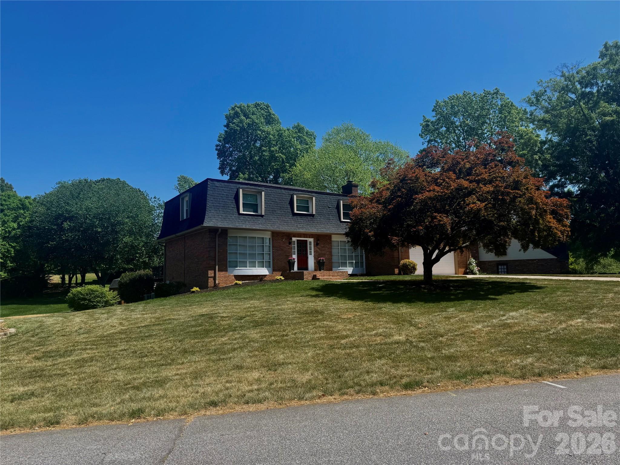 3740 6th Street NE Hickory NC 28601