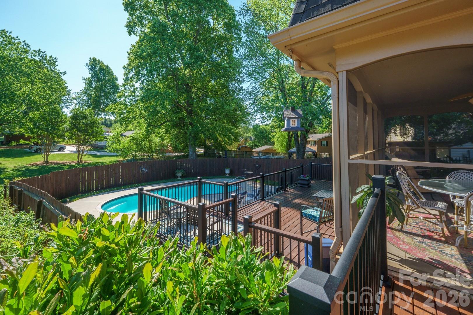 3740 6th Street NE Hickory NC 28601