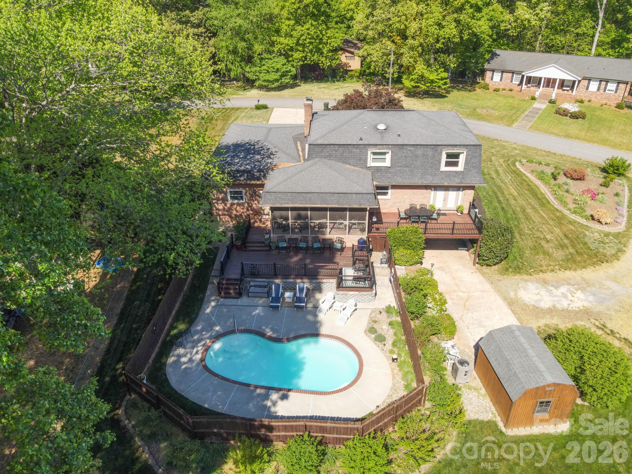 3740 6th Street NE Hickory NC 28601