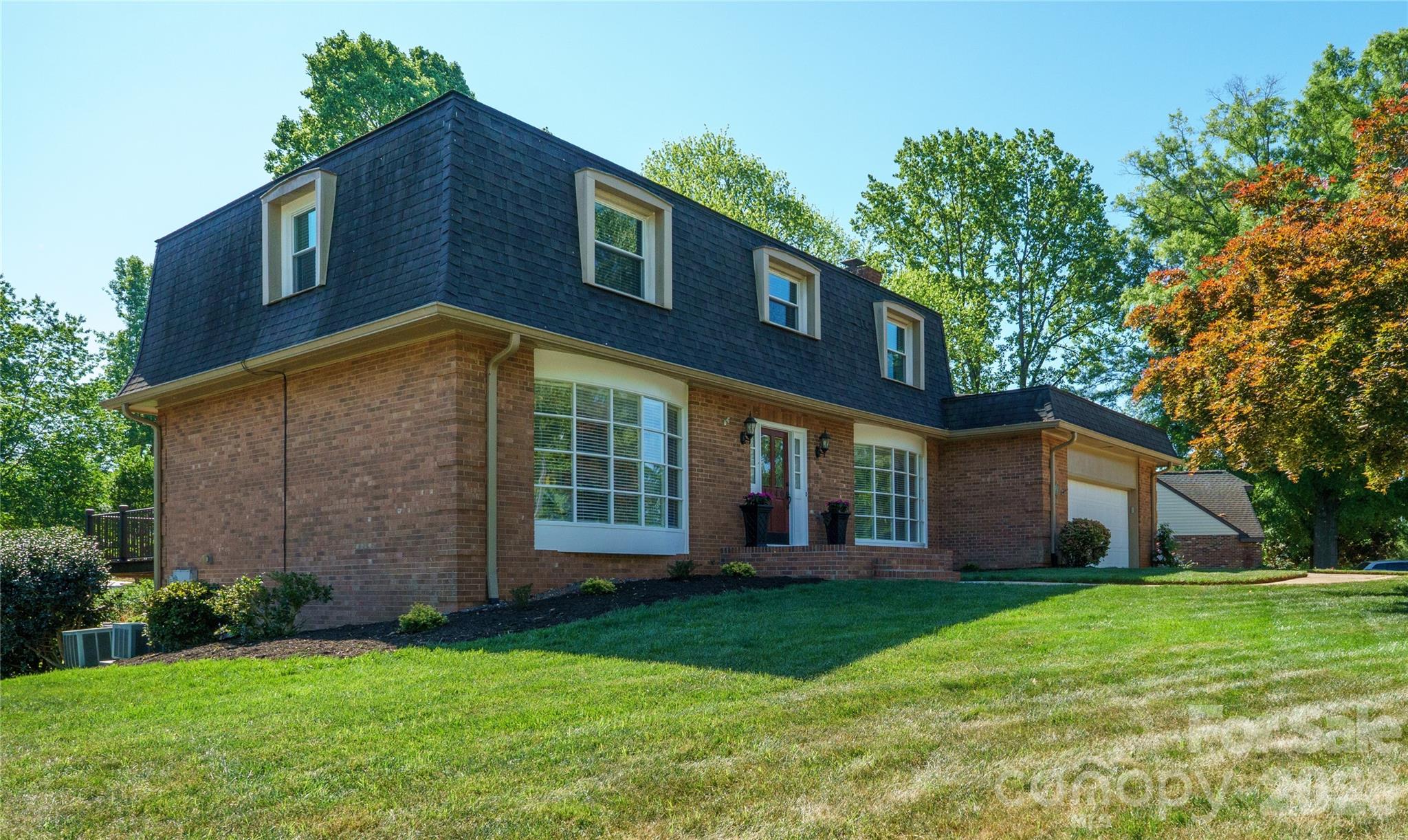 3740 6th Street NE Hickory NC 28601
