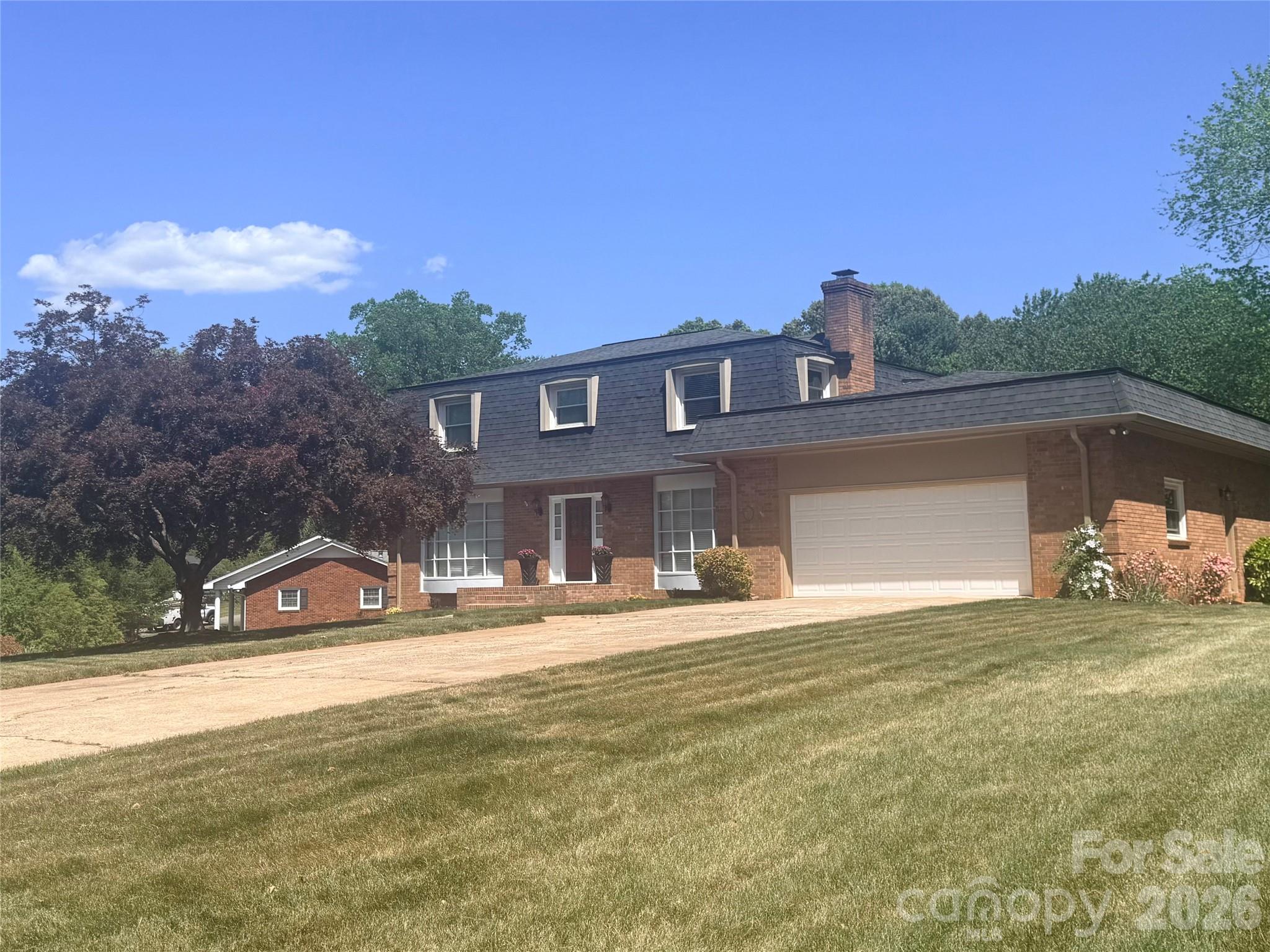 3740 6th Street NE Hickory NC 28601