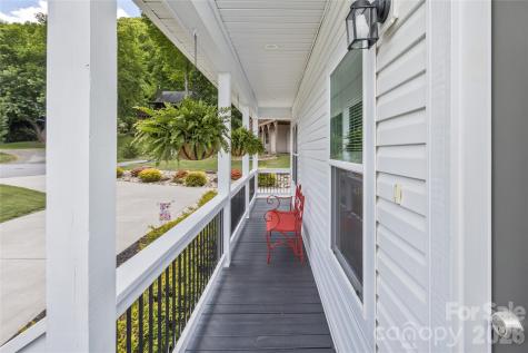 206 Linsonwood Road Waynesville NC 28786