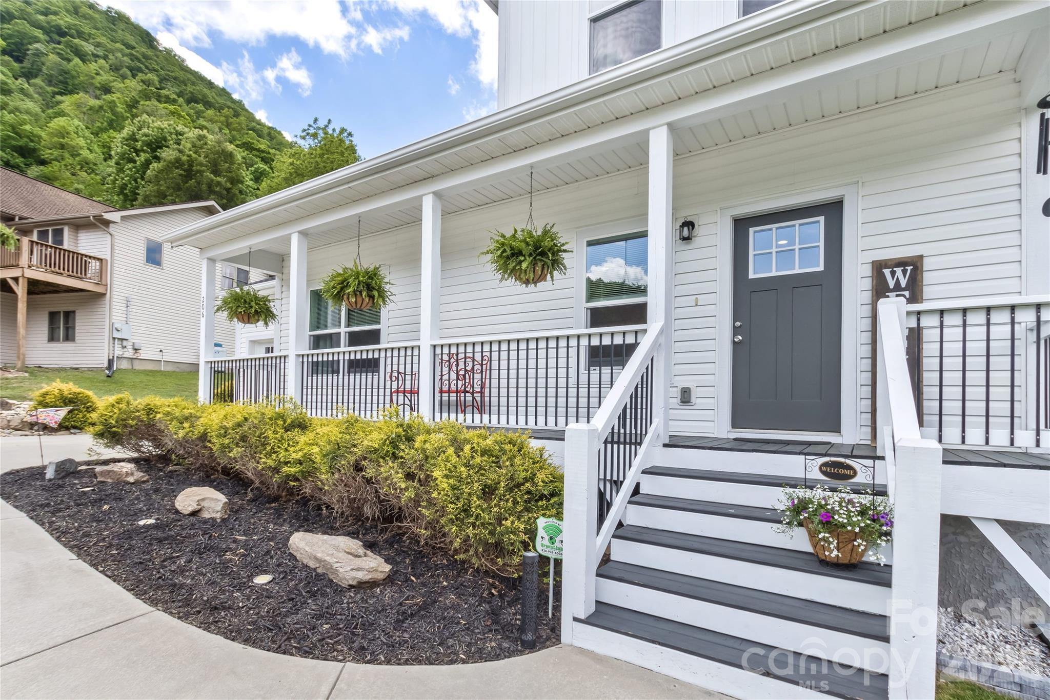 206 Linsonwood Road Waynesville NC 28786