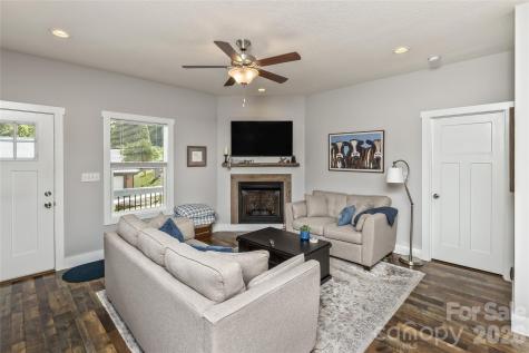 206 Linsonwood Road Waynesville NC 28786